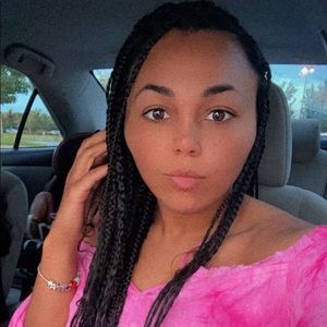 Meet your Posher, Deanna